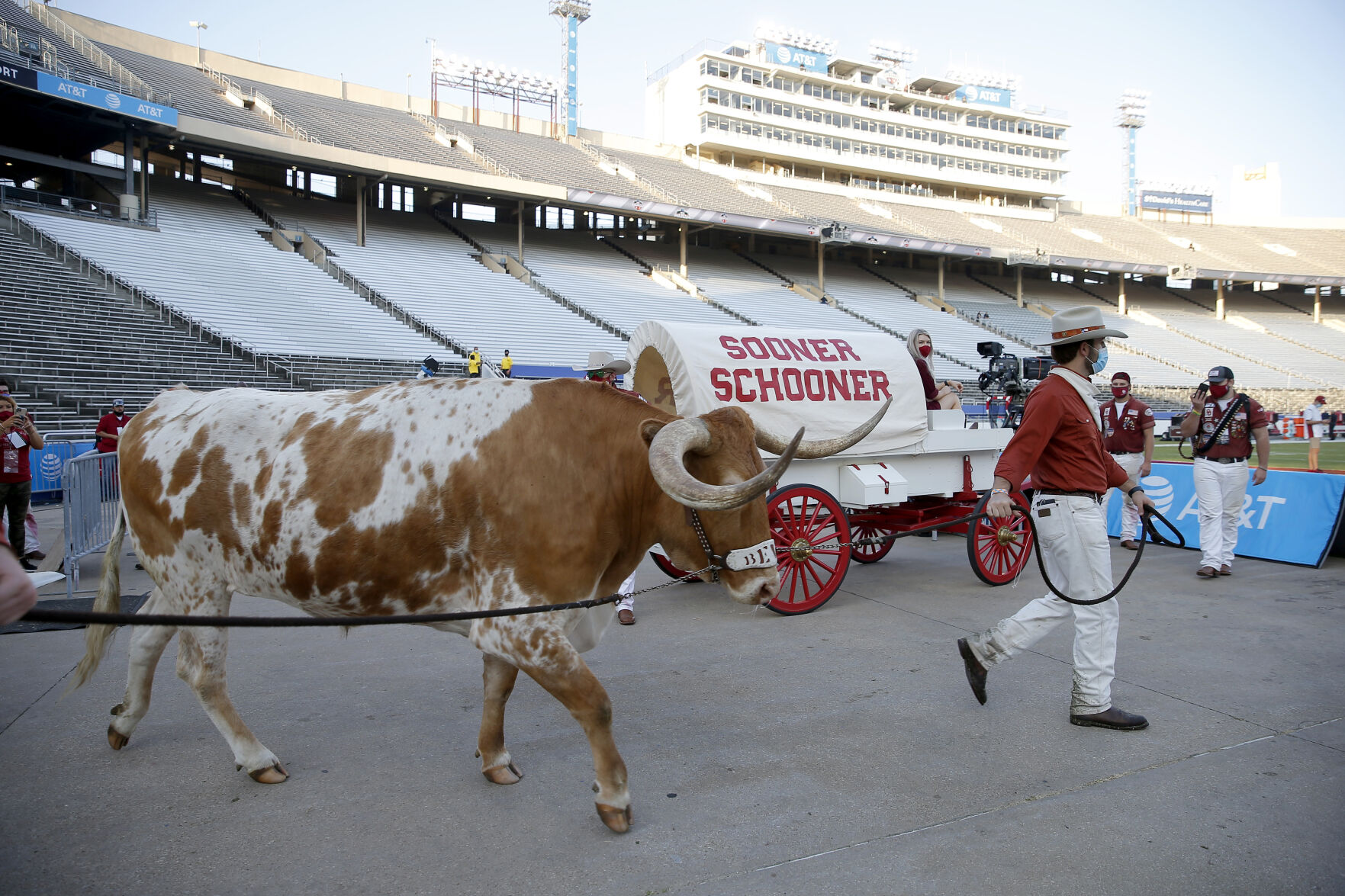 Red River Showdown